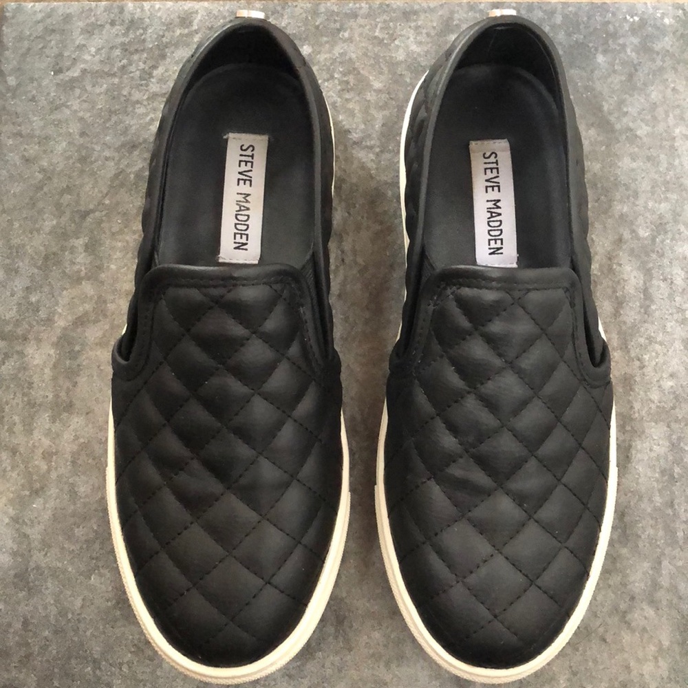 Steve Madden Ecentric-Q Women’s slip on